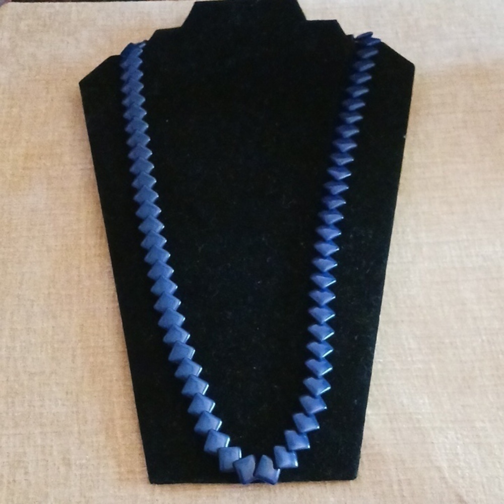 Vintage Trifari Overlapping Square Navy Lucite Plastic Bead Necklace